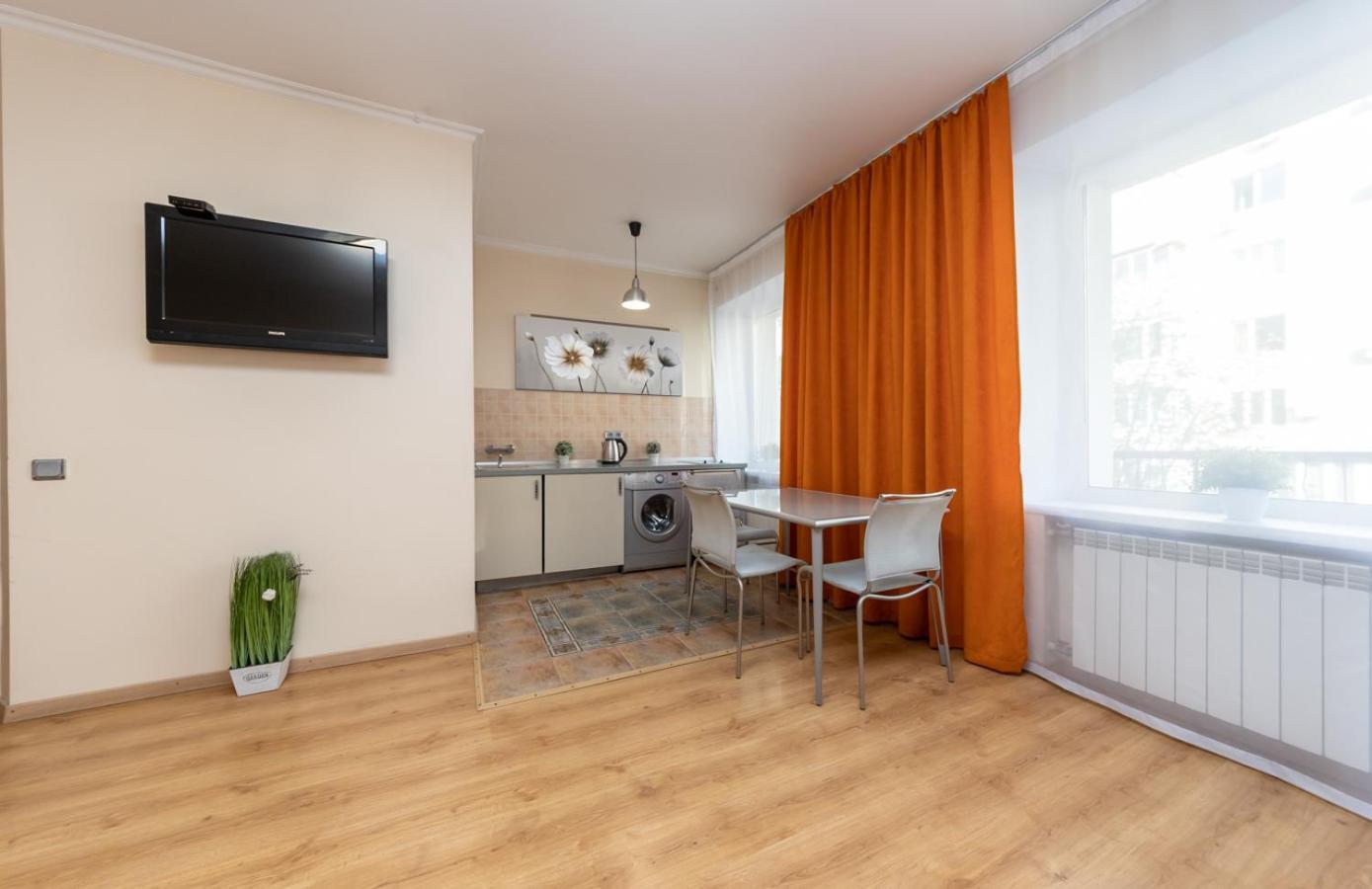 Apartment On Maidan, Khreschatyk 4 Street キエフ エクステリア 写真